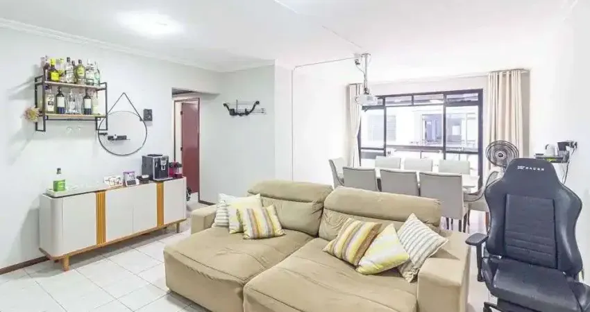 À venda | 119 m², semi mobiliado, sacada, 3 quartos e 1 vaga - estreito, em florianópolis.