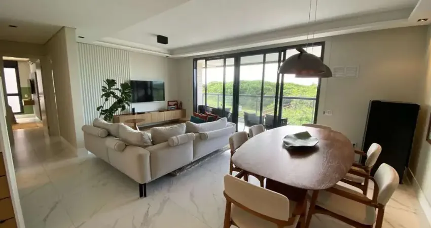 À venda | 140 m², sacada com churrasqueira, vista mar, 3 quartos (todos suítes) e 2 vagas - praia do campeche, em florianópolis.