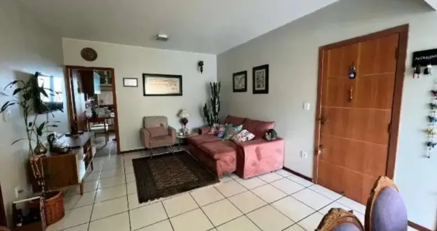 À venda | 117 m², andar alto, 4 quartos, semi mobiliado e 1 vaga - centro, em florianópolis.
