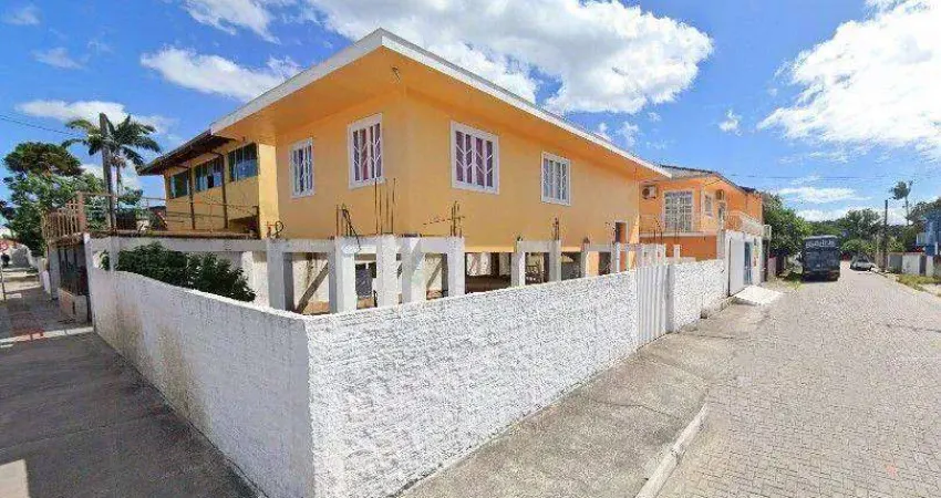 À venda | 300 m², 4 quartos, Churrasqueira e 5 vagas - Jardim Eldorado, em Palhoça.