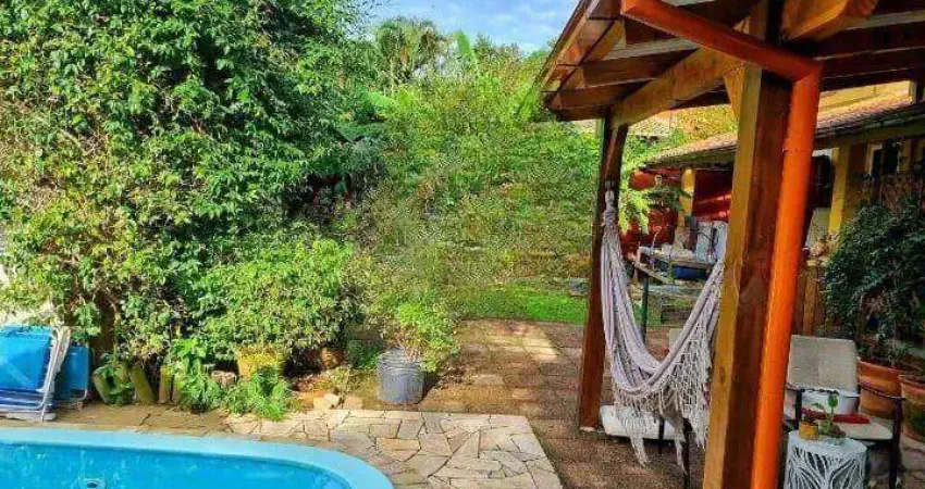 À venda | 290 m², 4 quartos, piscina privativa e 5 vagas - rio tavares, em florianópolis.