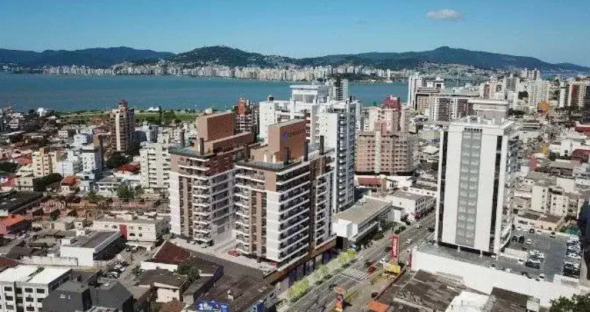 À venda | apartamento de 2 quartos, 84 m², sacada com churrasqueira e 2 vagas - estreito, em florianópolis.