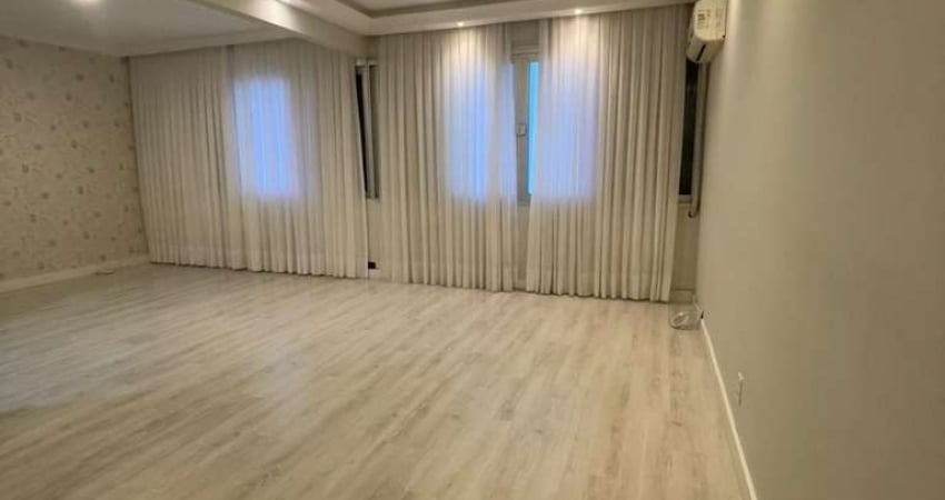 Vista Parcial Mar, Semi mobiliado, 2 quartos, 1 vaga de garagem - Para locação no Centro de Florianópolis