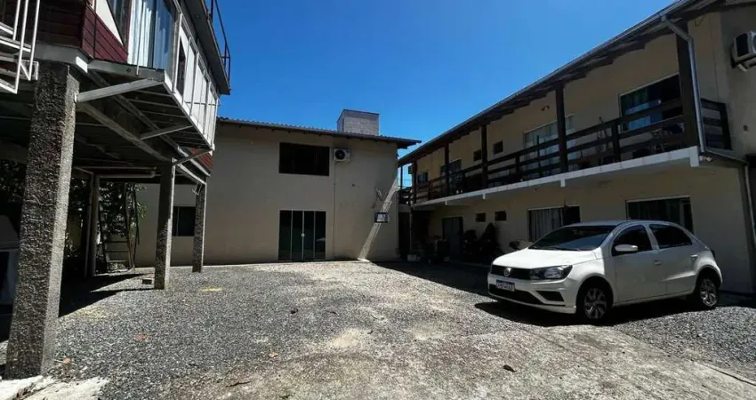 Terreno à venda na Servidão Vassourinha, 80, Rio Tavares, Florianópolis