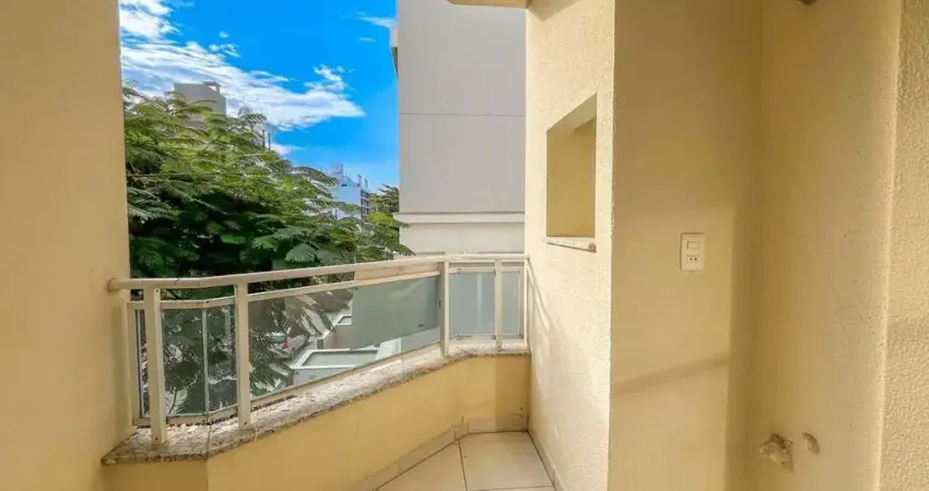 Apartamento com 2 quartos à venda em florianópolis/sc, sacada com churrasqueira e 1 vaga - praia de jurerê.
