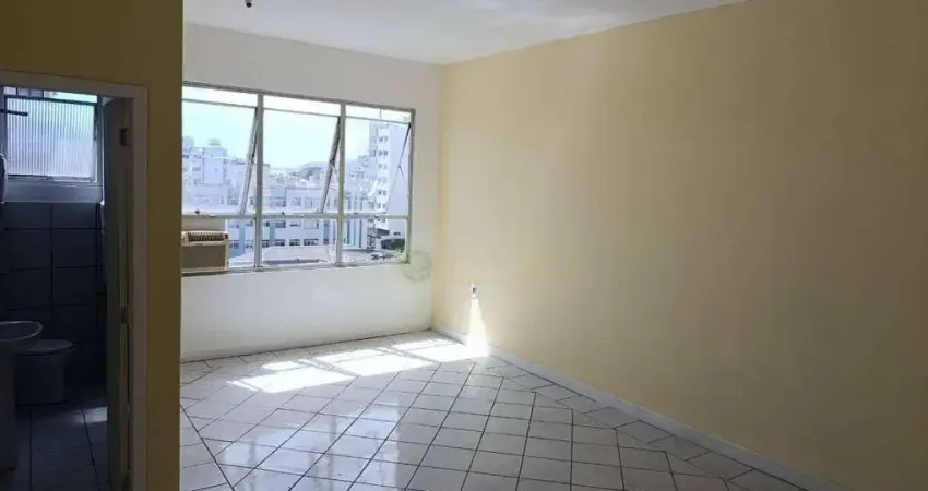 Sala comercial com 1 sala para alugar na Rua Coronel Pedro Demoro, 1793, Balneário, Florianópolis