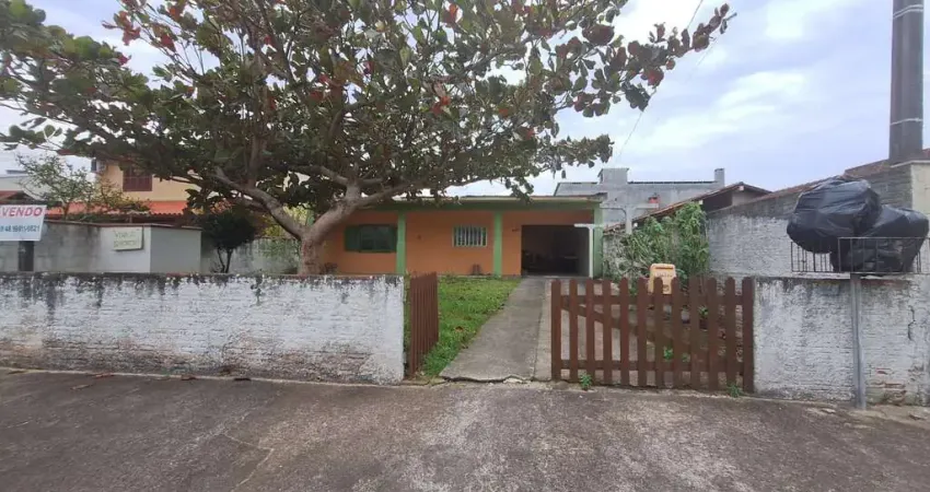 Casa de praia com 3 quartos à venda em palhoça, varanda com churrasqueira e 3 vagas - bairro praia de fora.