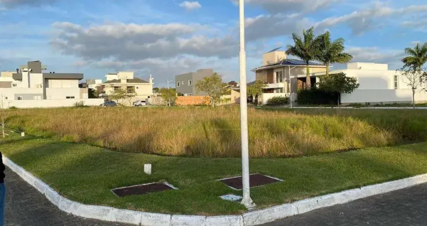 Terreno em condomínio fechado à venda na Rua Camarinhas, 111, Campeche, Florianópolis