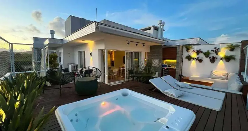 Cobertura de alto padrão com 3 quartos em florianópolis! terraço com vista mar, hidromassagem, mobiliado e 2 vagas - praia do campeche.