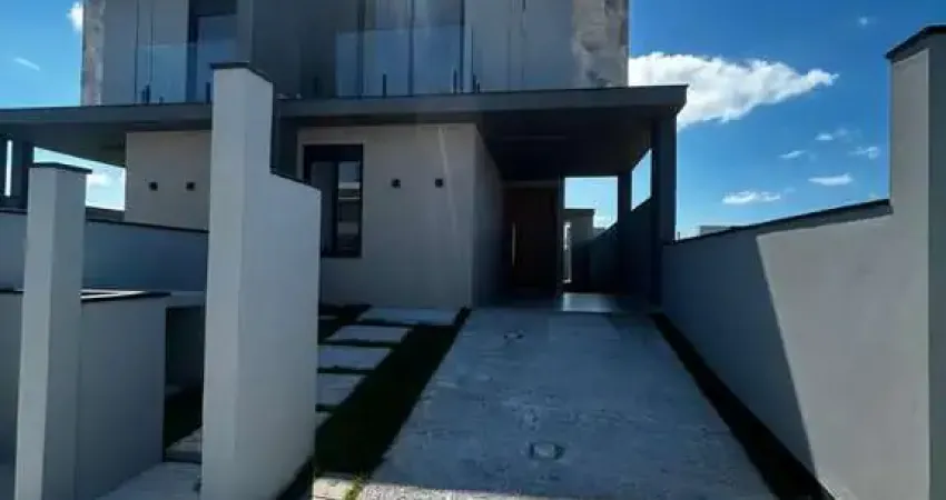 Casa com 4 quartos na praia do campeche, em florianópolis! churrasqueira e 2 vagas.