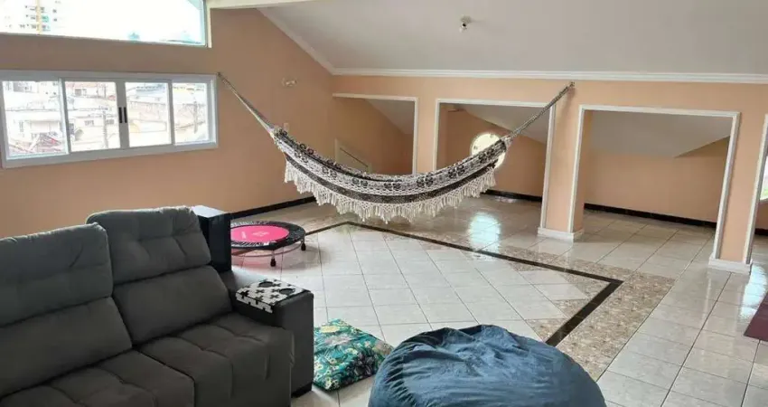 Casa com 4 quartos em florianópolis! hidromassagem, mobiliado e 2 vagas - bairro estreito.