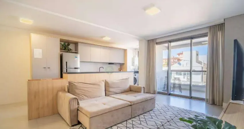 Apartamento com 3 suítes à venda em florianópolis! semi mobiliado, sacada com churrasqueira e 2 vagas - praia de jurerê.