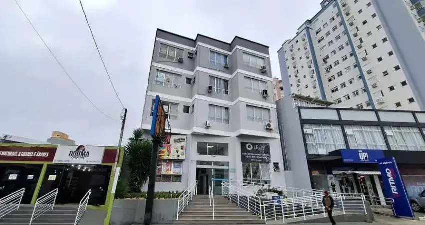 Sala comercial com 1 sala à venda na Rua Coronel Pedro Demoro, 1793, Balneário, Florianópolis