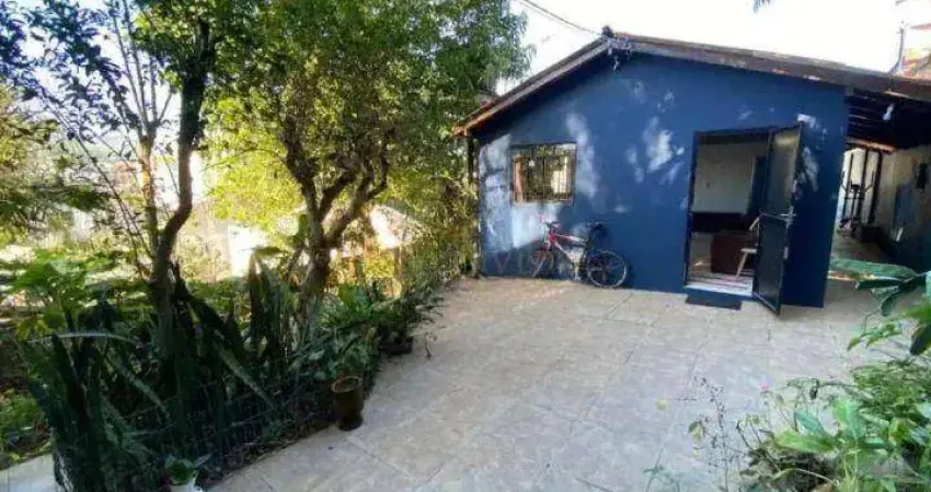 Casa com 2 quartos para alugar no bairro trindade em florianópolis/sc!