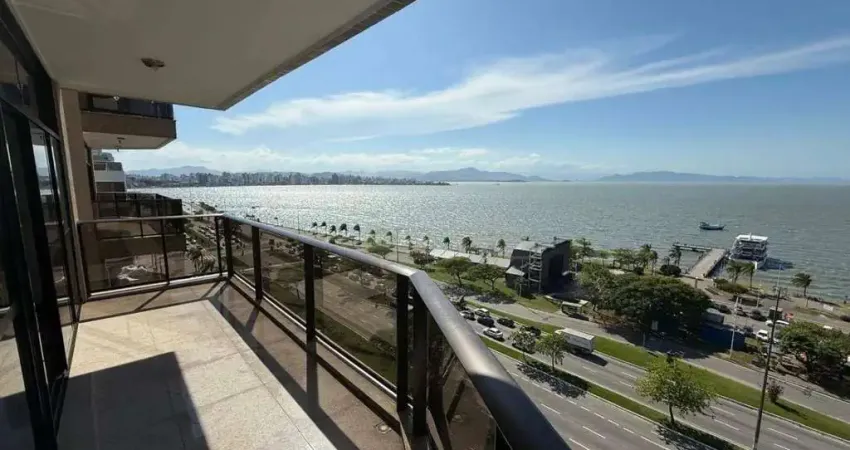 Apartamento frente Mar no Centro de Florianópolis! Edifício Praia de Fora