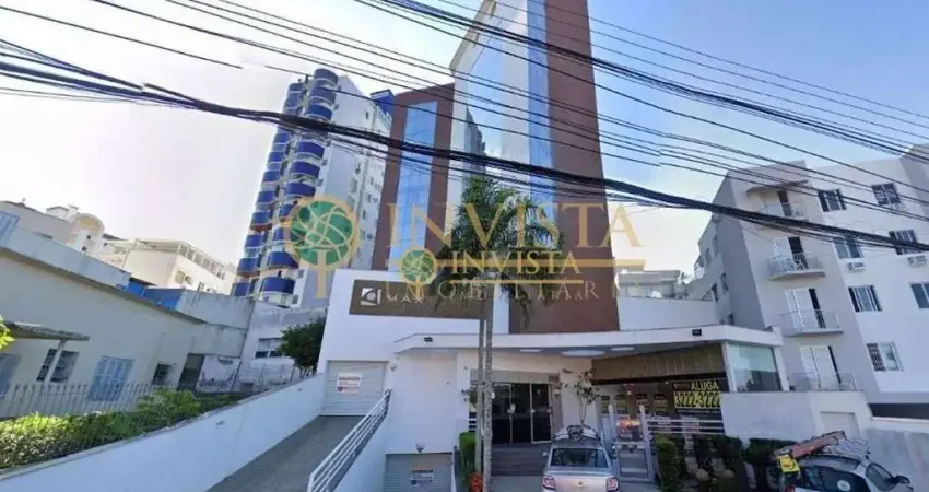 Andar pilotis, 27 vagas de garagem - à venda em florianópolis!