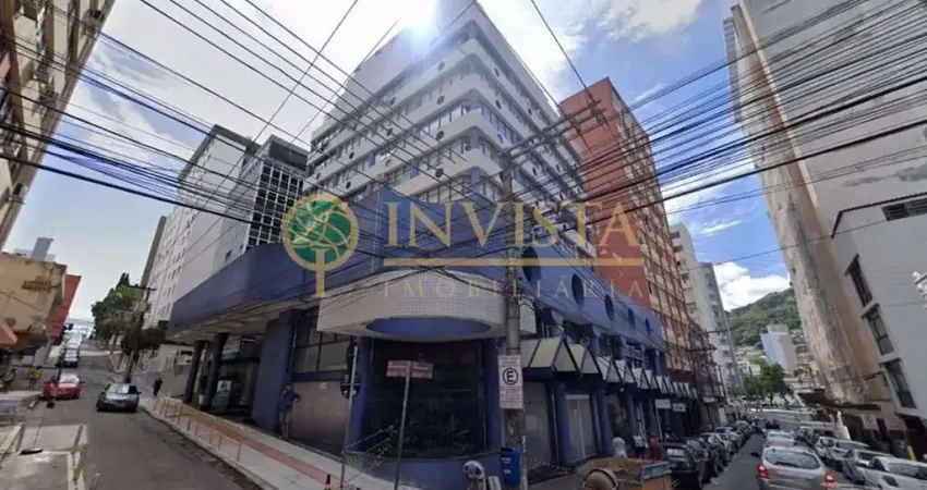 Sala comercial semi mobiliada à venda no centro de florianópolis.