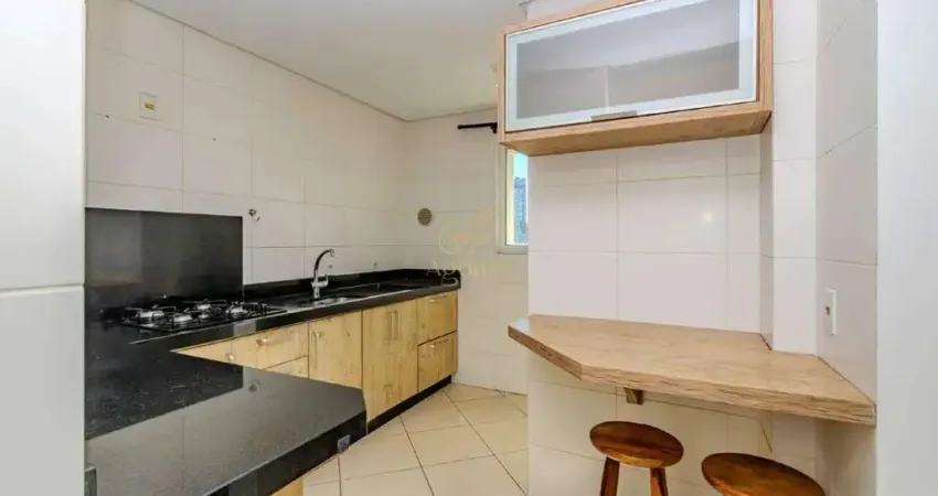 Apartamento semimobiliado 03 Dormitórios - Centro - Itajaí