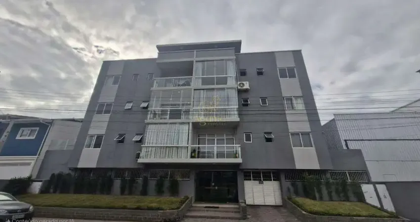 Apartamento Semimobiliado com 2 Vagas e Sacada Ampla no Dom Bosco
