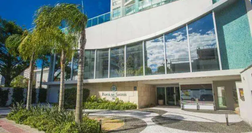 Apartamento de 2 dormitórios aconchegante e semimobiliado no centro