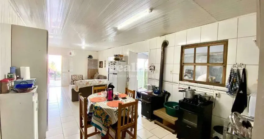 Casa com 3 quartos à venda na Rua Rádio Floresta, 423, Várzea Grande 1º de Maio, Gramado