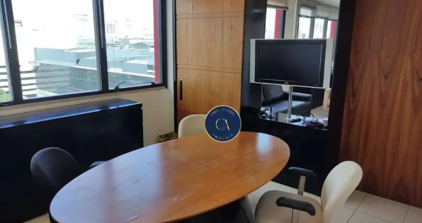 Sala comercial para venda ou locação em Pinheiros em São Paulo.