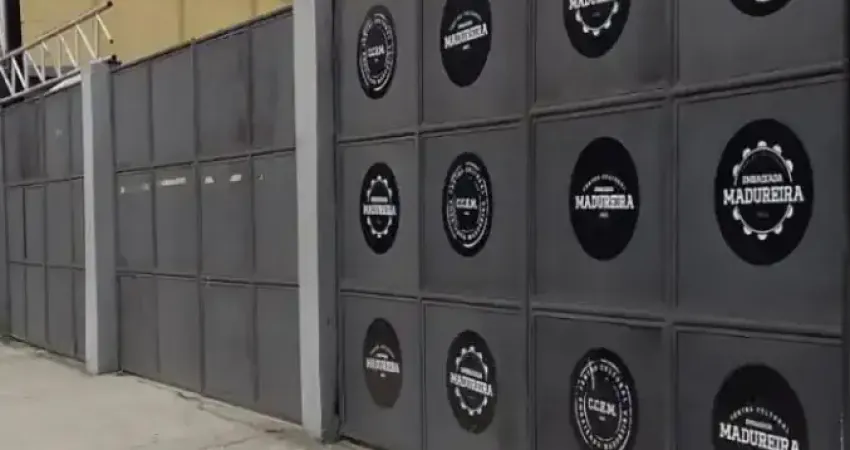 Terreno comercial para alugar na Estrada do Portela, 540, Turiaçu, Rio de Janeiro