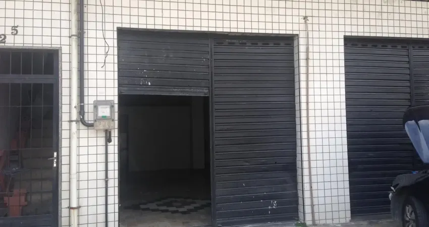 Otima loja com 100 metros valor 3000   3 depositos ou seguro fiança em rocha miranda