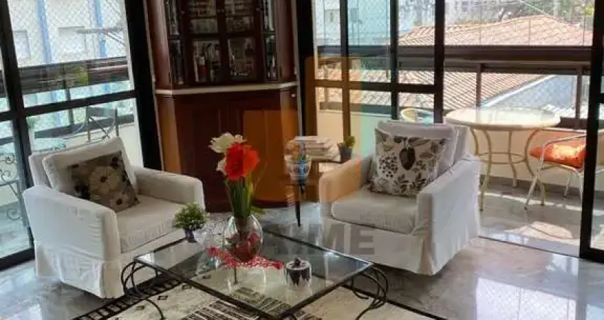 Apartamento com varanda, 3 suítes e 3 vagas, são 225m2 bem distribuídos - perdizes