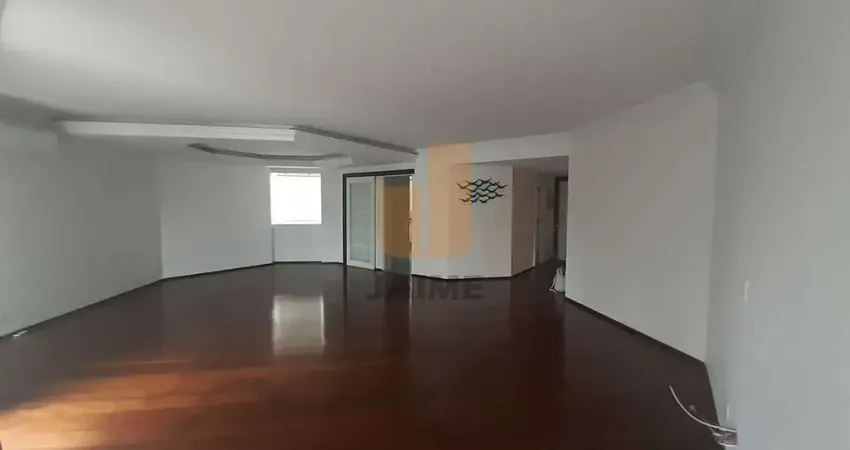 Excelente apartamento 3 dormitórios sendo 1 suíte e 3 vagas, rua tranquila de perdizes