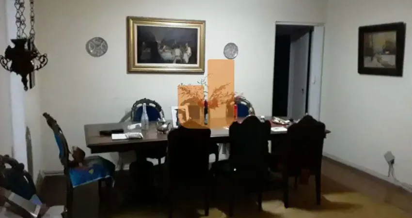 Apartamento padrão com 3 dormitórios sendo 1 suite e 2 vagas.