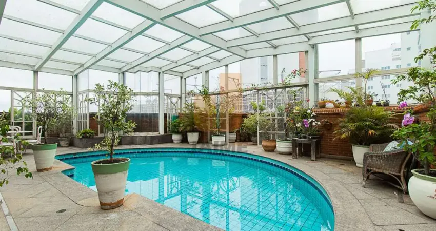 Linda cobertura, com vista panorâmica, localizada em área nobre de higienópolis