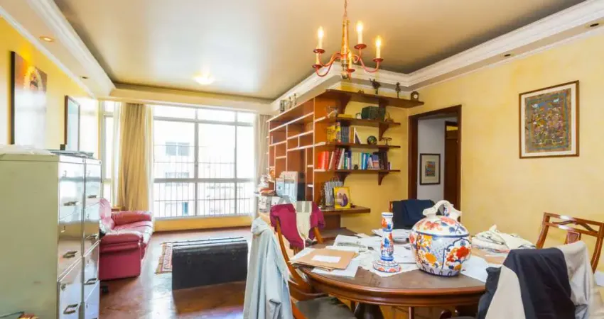 Apartamento em rua tranquila, arborizada, excelente localização da santa cecília