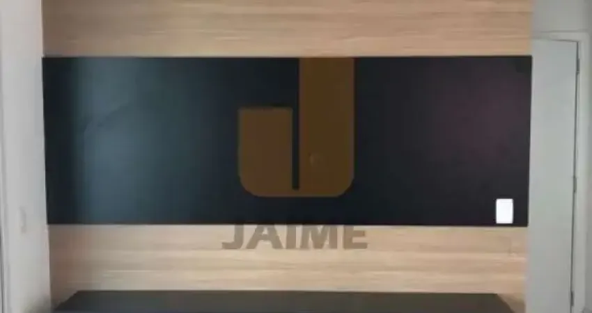 Apartamento padrão com 2 dormitórios sendo 1 suite e 2 vagas.