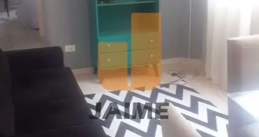 O apartamento pode ser com ou sem mobília, com 01 dormitório e 01 vaga