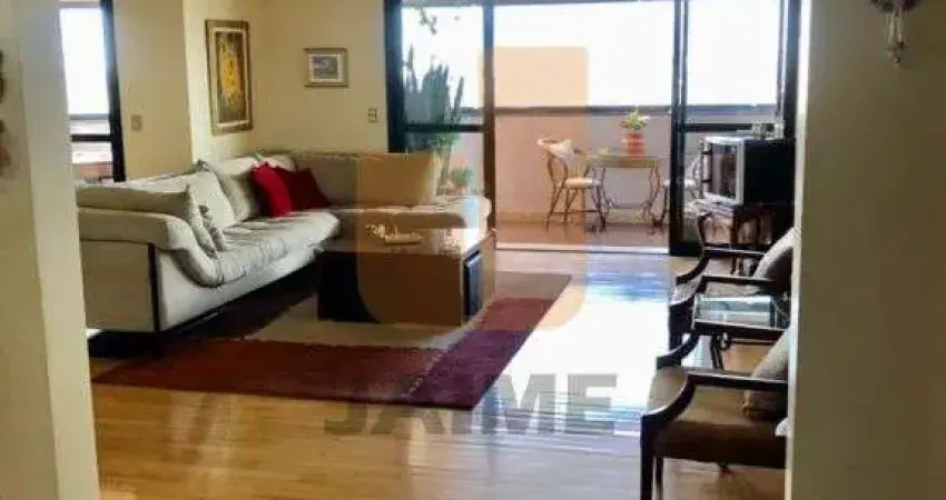 Apartamento de 3 dormitórios e 3 vagas, com laser, em ótima localização de perdizes.