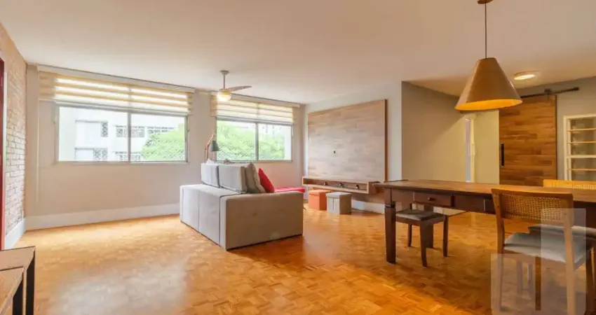 Apartamento com 2 dormitórios sendo duas suítes, 150 m2  e uma vaga, em rua ao lado do shopping.