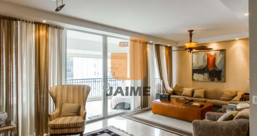 Amplo, charmoso e com varanda, são 190 m2 e 3 vagas, acesso fácil ao shopping - santa cecília