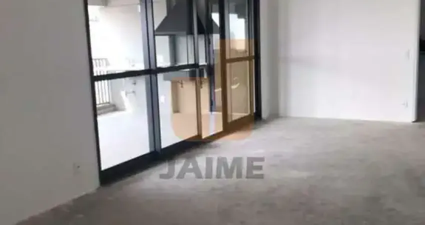 Apartamento no contrapiso em prédio novo com lazer, em excelente localização de perdizes.