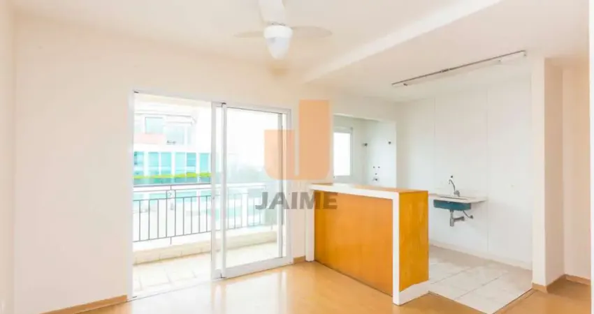 Apartamento padrão, 40 metros, 1 vaga em excelente localização, próximo ao shopping.