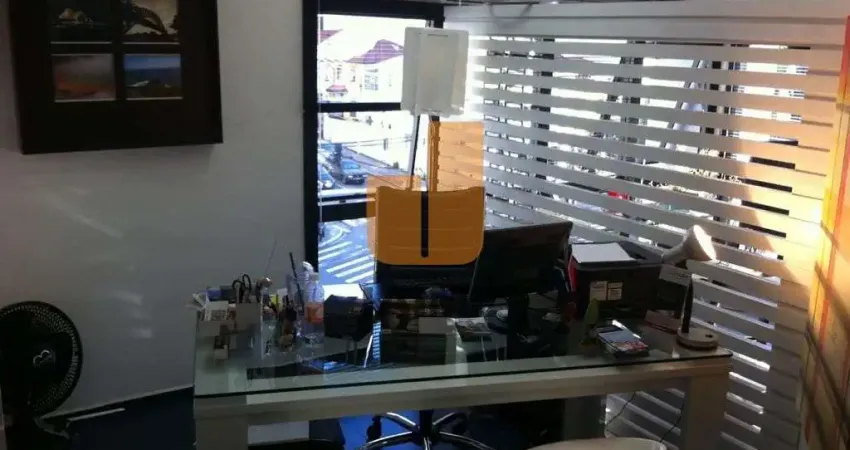 Sala comercial em perdizes, 49 metros, bastante iluminada, 2 vagas e excelente localização.