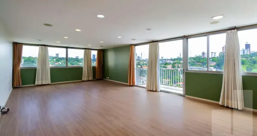 Apartamento 4 dormitorios sendo 1 suites, 3 banheiros sala 2 ambientes 3 vagas. prédio possui lazer.