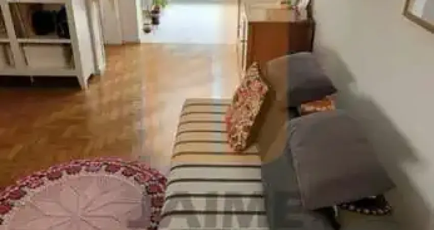 Apartamento com 1 suíte, varanda, lavabo,  sala com cozinha integrada e área de serviço, sem vaga..