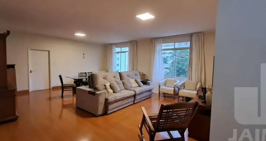 Apartamento com 3 dormitórios e varanda em 2 deles, 192 m2 e 1 vaga - excelente localização