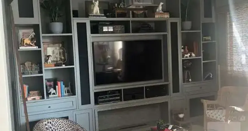 Apartamento 2 dormitorios sendo 1 suite 2 banheiros sala 2 ambientes 1 vaga.