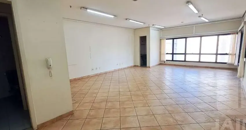 Sala comercial com copa, banheiro e 1 vaga, ótima localização, área nobre de perdizes.
