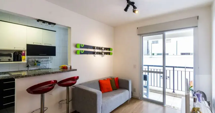 Apartamento em ótimo estado, 1 dormitório sendo 1 suíte e 1 vaga, frente para o shopping.