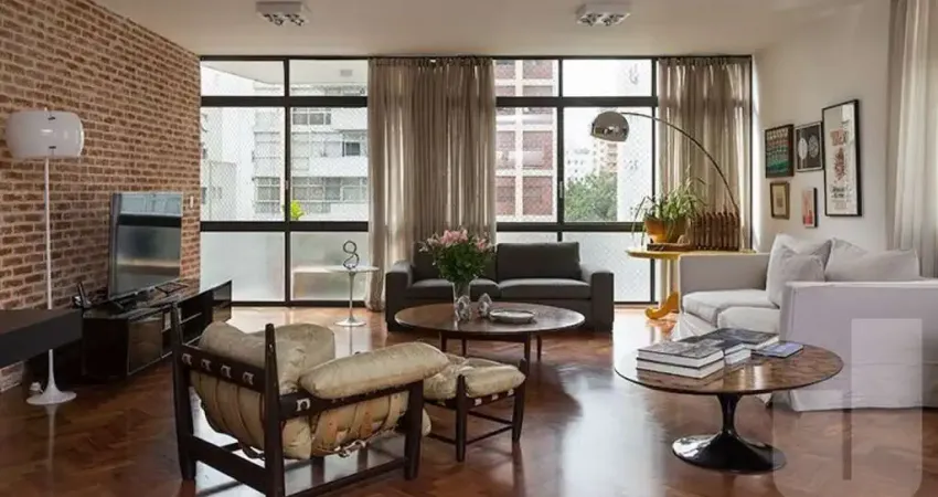 Apartamento reformado, com armários, 4 dorms, sendo 3 suítes, 5 banheiros em higienopolis