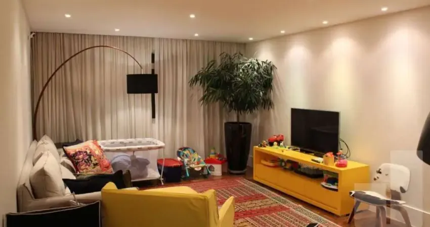 Apartamento 3 dormitorios sendo 1 suite 3 banheiros sala 2 ambientes 2 vagas.