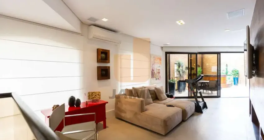 Cobertura reformada, ótima localização, rua nobre e tranquila em higienópolis